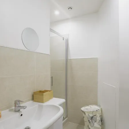 Hypercentre - Ideal Groupe - Appartement - 4 Chambres Apartment